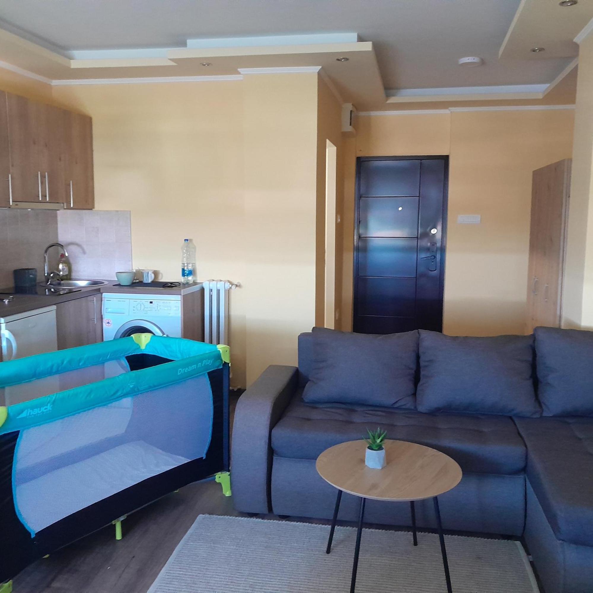 Lara Apartman Apartment Subotica Ngoại thất bức ảnh